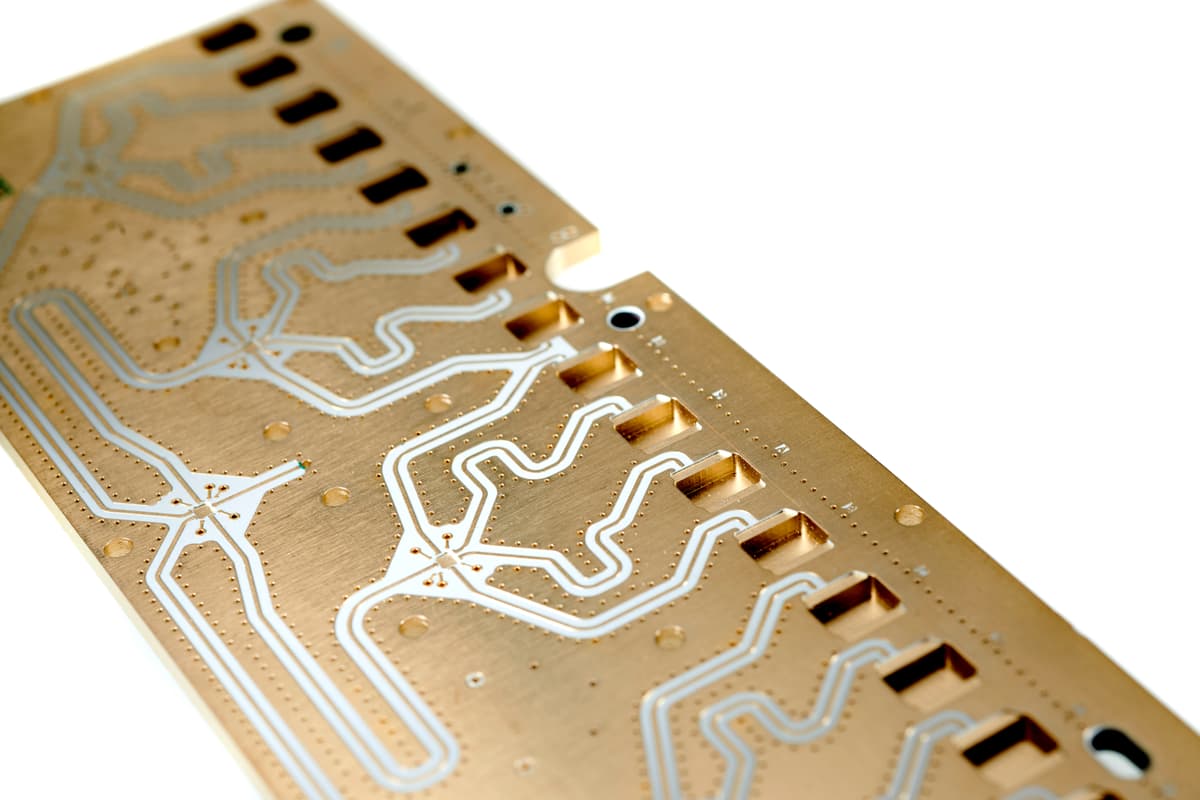 Erste Hochfrequenzleiterplatte: Technologischer Vorsprung früh gesichert